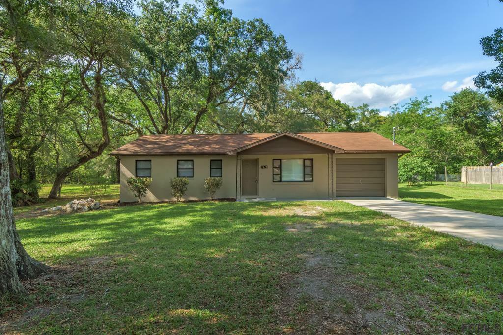 Property Photo:  5215 Azalea Circle  FL 33523 