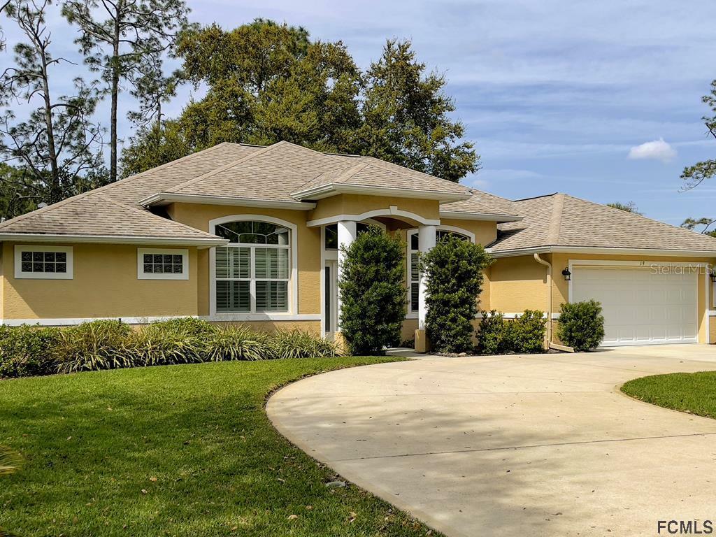 Property Photo: 19 Westover Lane FL 32164