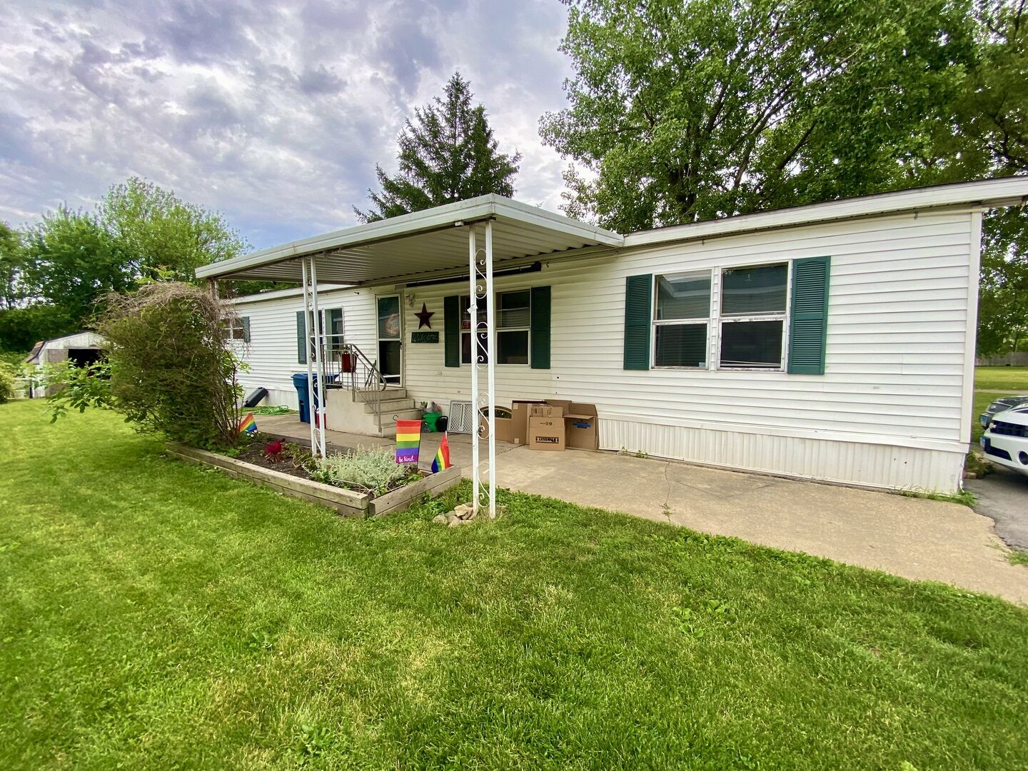 Property Photo:  110 Big Chief Drive  IL 60914 