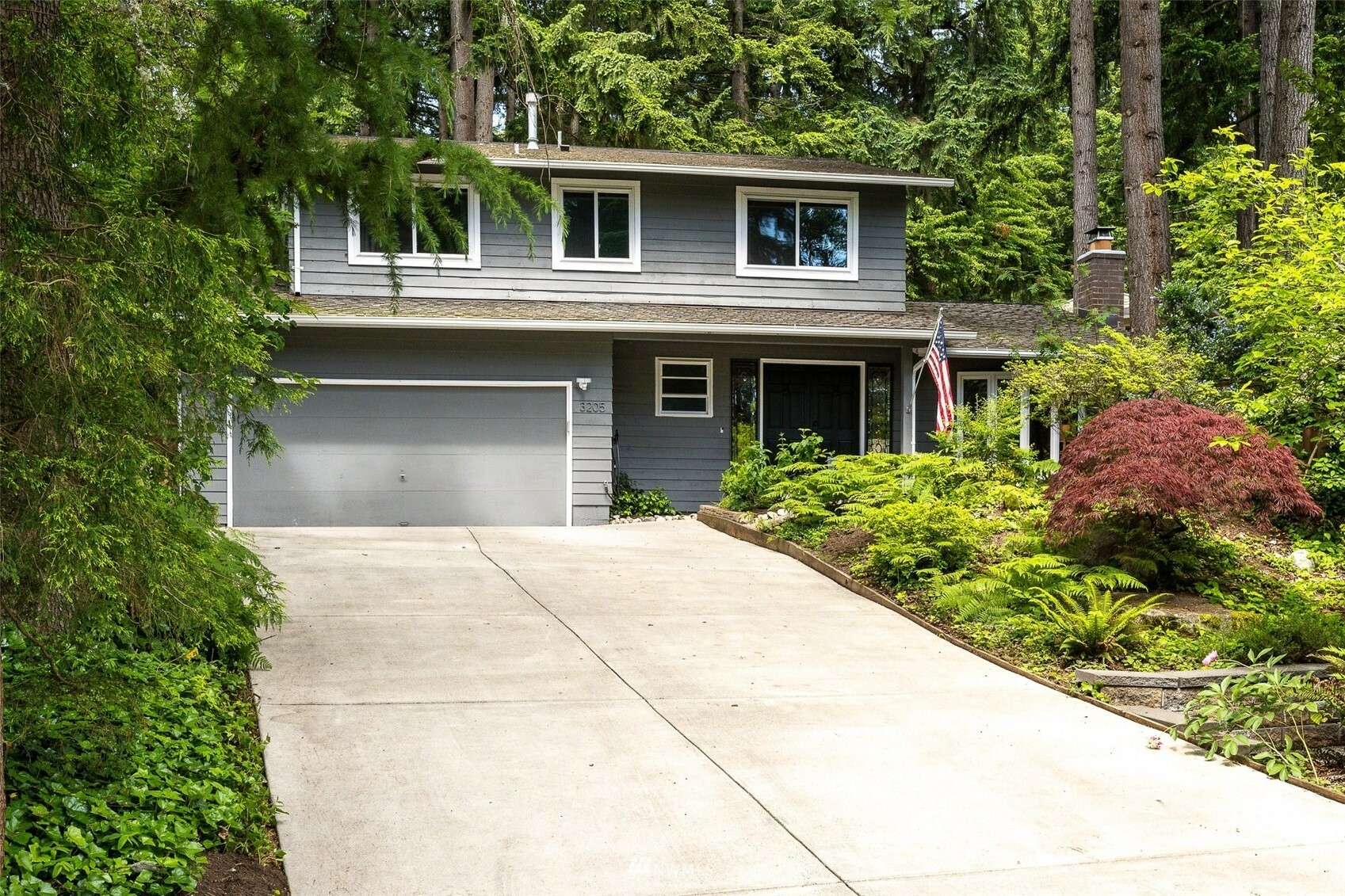 Property Photo:  3205 165th Avenue SE  WA 98008 