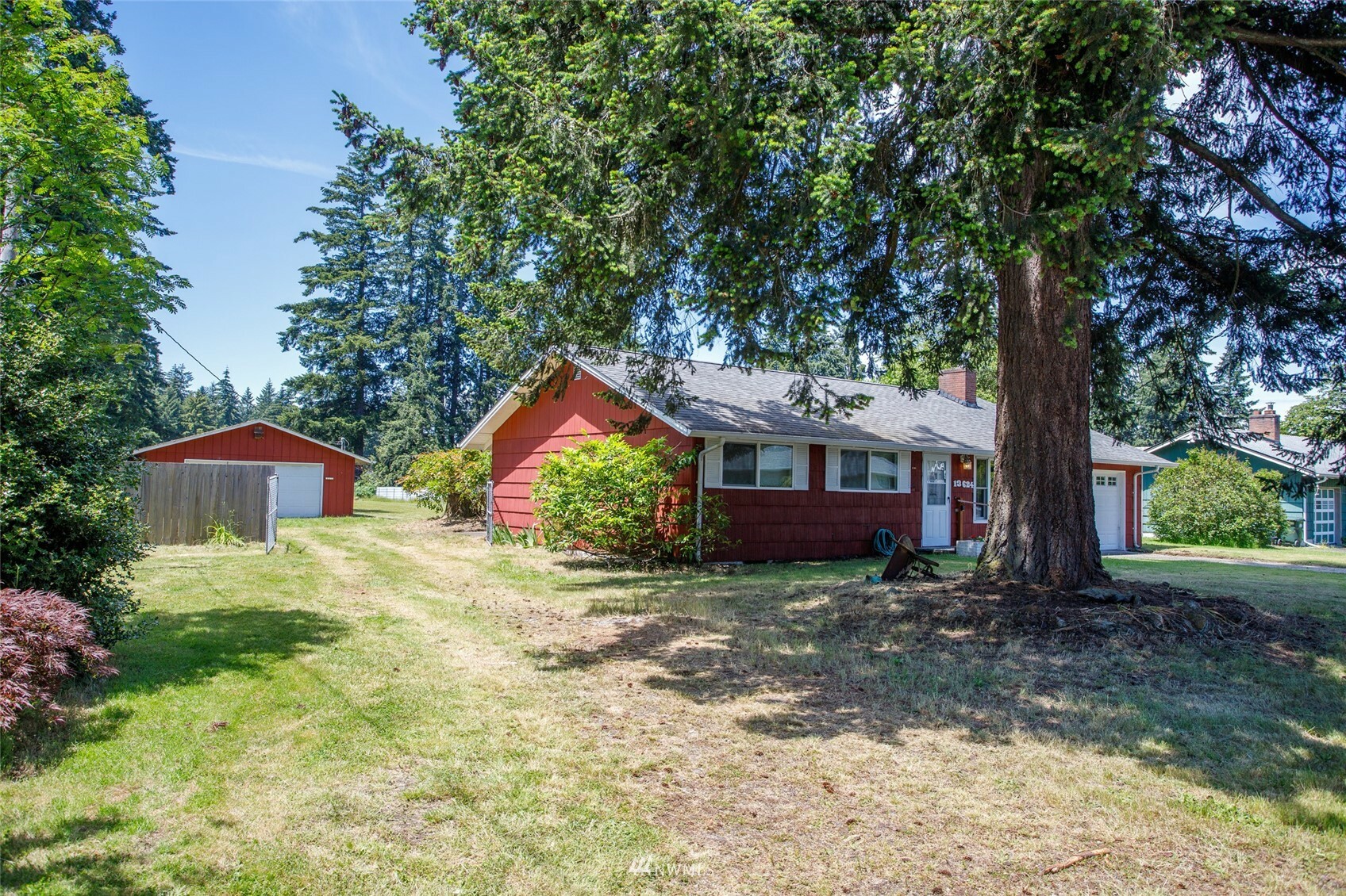 Property Photo:  13624 10th Avenue E  WA 98445 