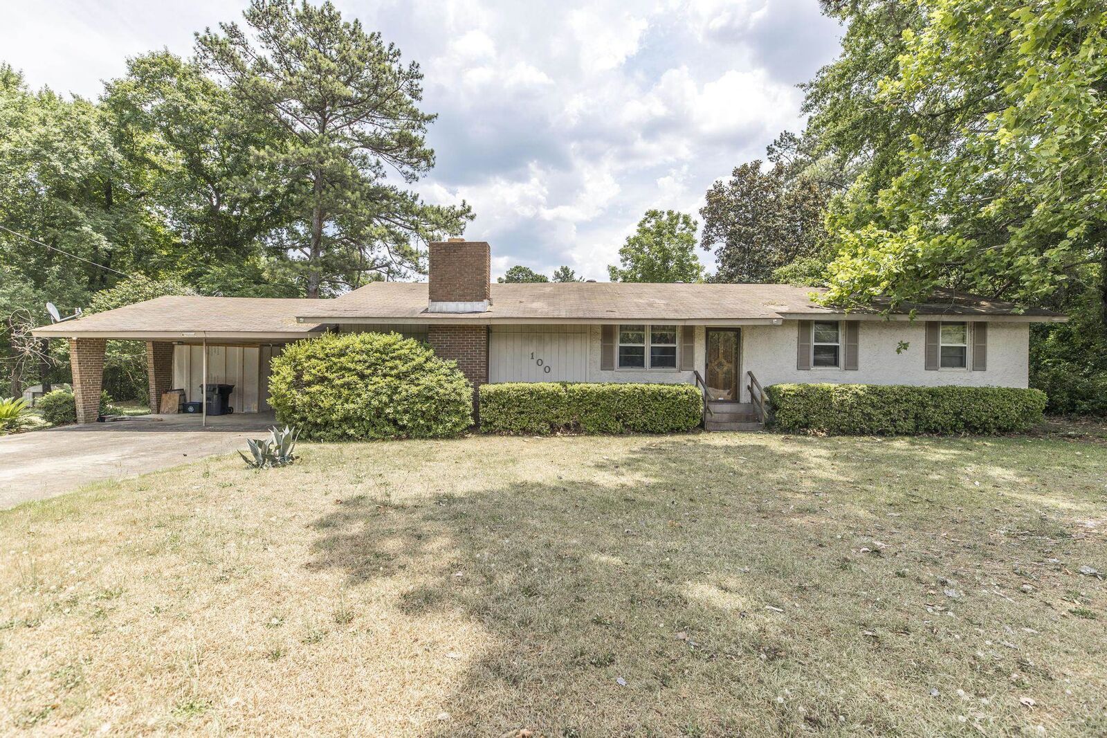 Property Photo:  100 Bassett Street  GA 31028 