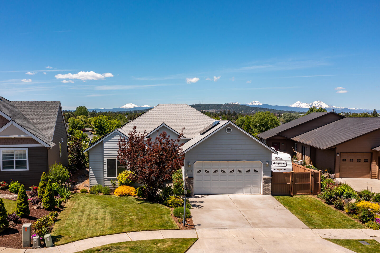 Property Photo: 3143 NE Nathan Drive OR 97701