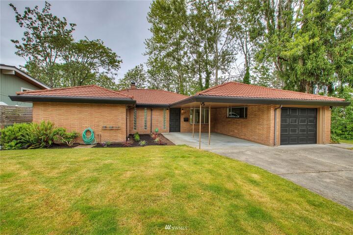 4501 47th Avenue S  Seattle WA 98118 photo