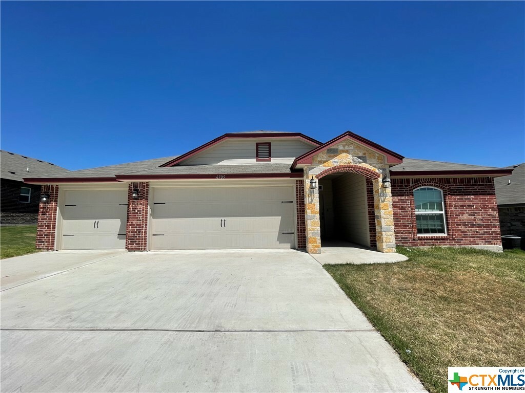 Property Photo:  6705 Keechi Valley Drive  TX 76549 