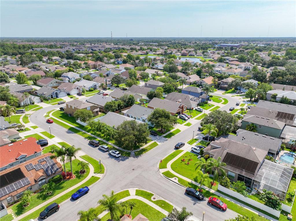 Property Photo: 14007 Yellow Wood Circle FL 32828