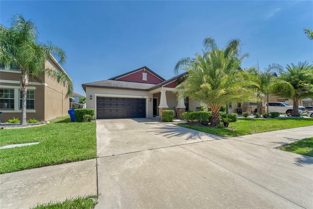 Property Photo:  11019 Purple Martin Boulevard  FL 33579 