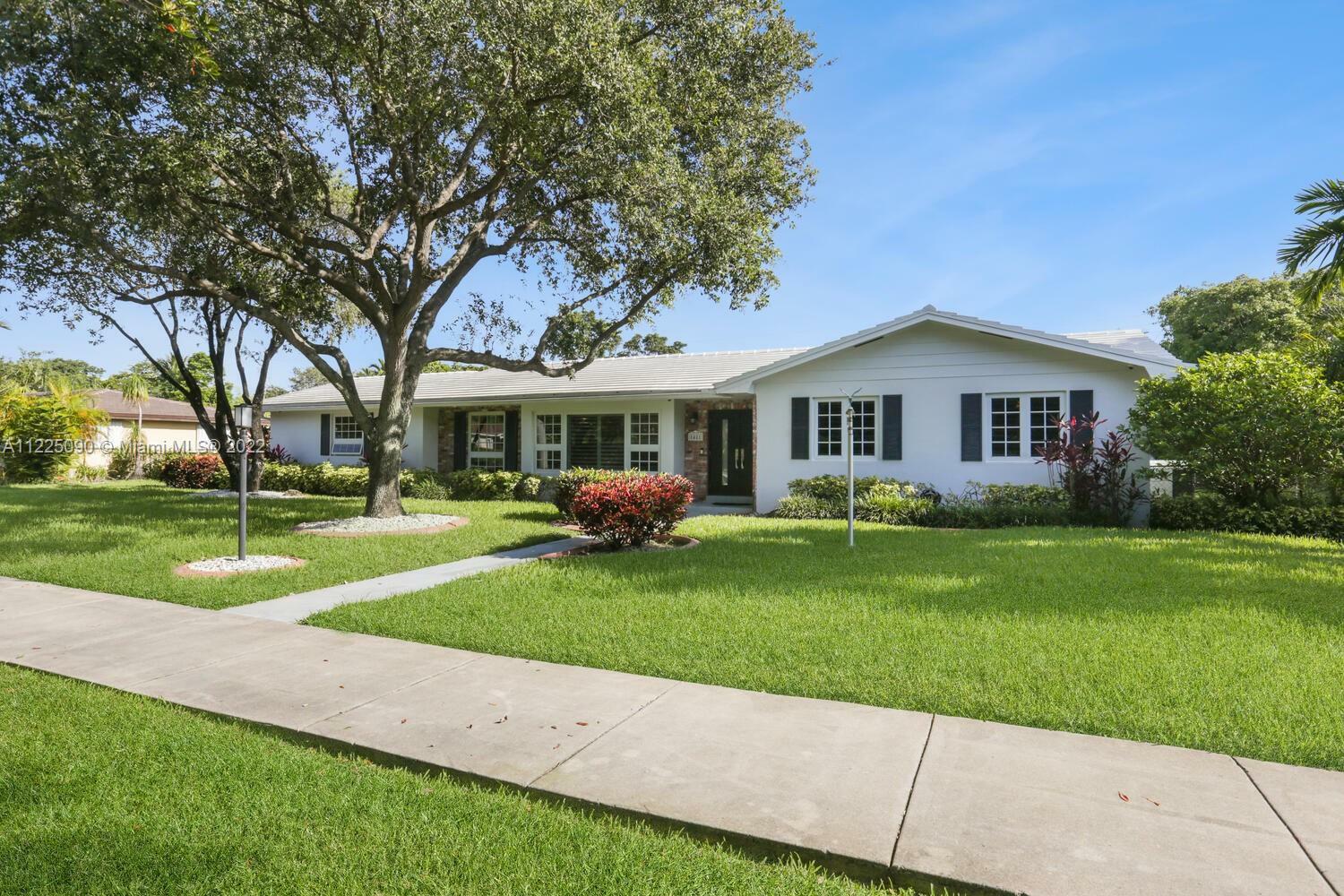 Property Photo:  8481 SW 144th St  FL 33158 