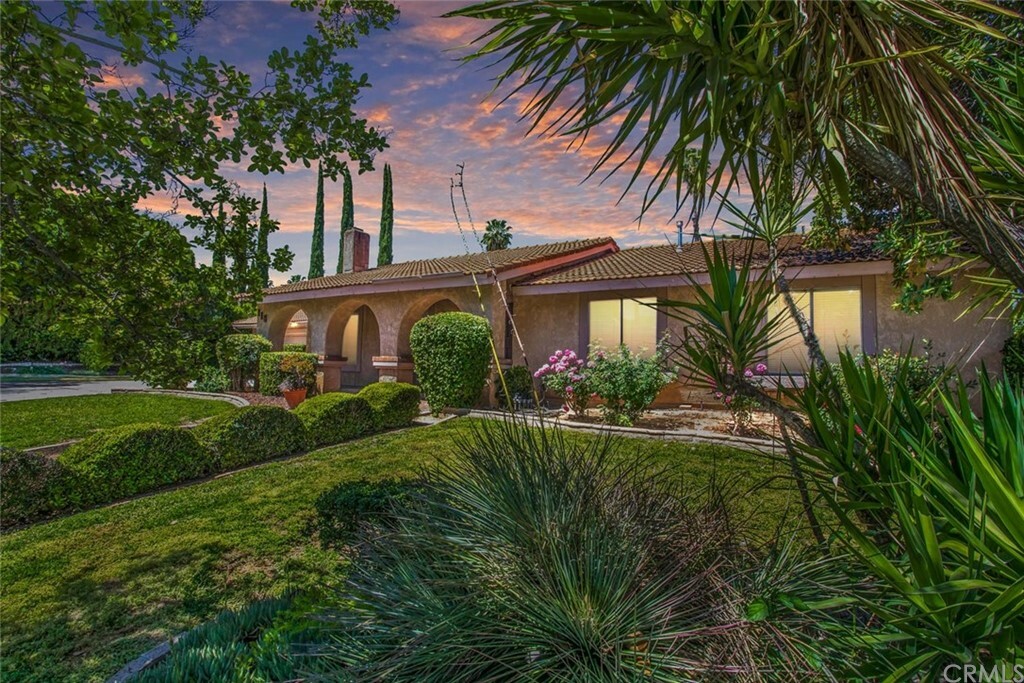 Property Photo:  116 Chisholm  CA 92373 