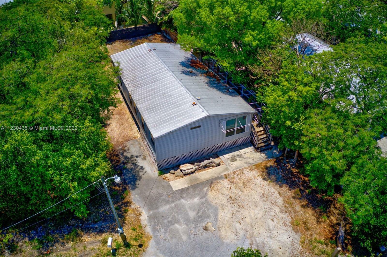 Property Photo:  411 Palm Dr  FL 33037 