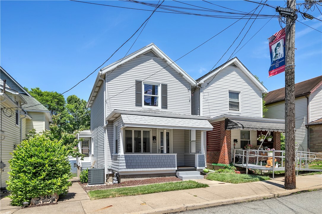 Property Photo: 534 Walnut St PA 15690