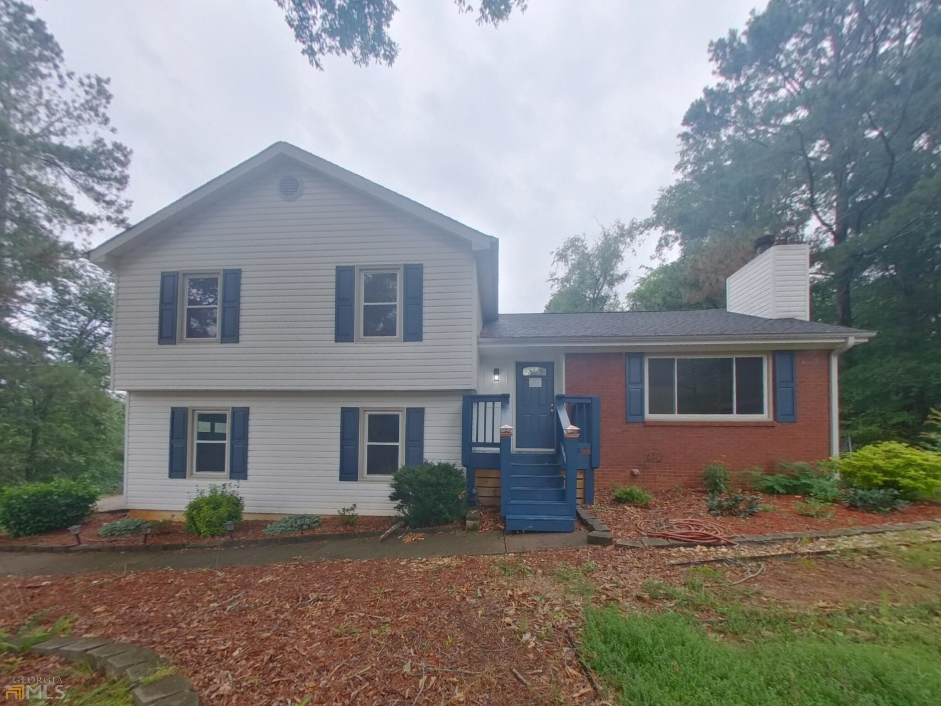 Property Photo:  353 Scenic Lane  GA 30011 