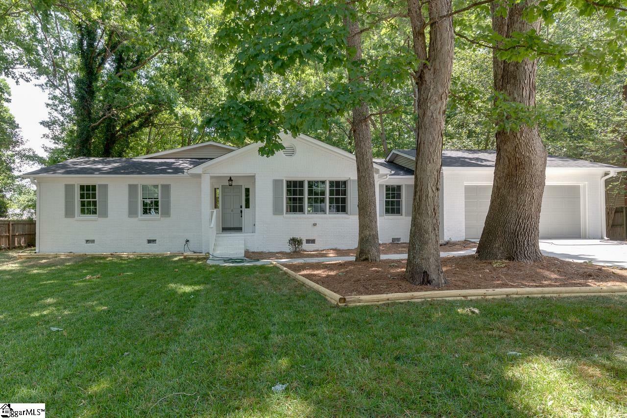 Property Photo: 16 Angie Drive SC 29687