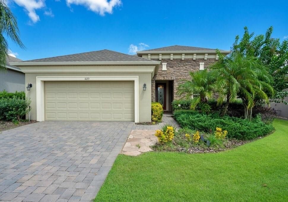 Property Photo:  1023 Timbervale Trail  FL 34715 