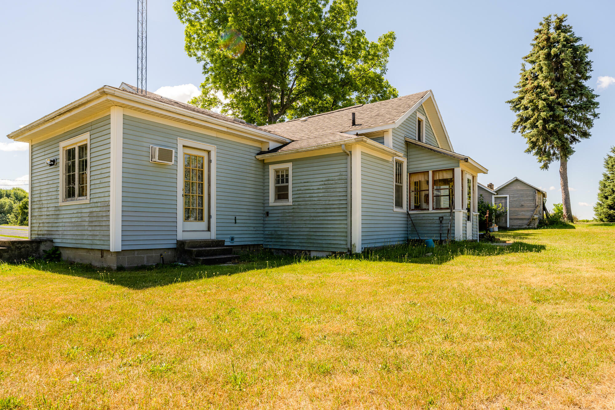 Property Photo:  1610 Friday Road  MI 49038 