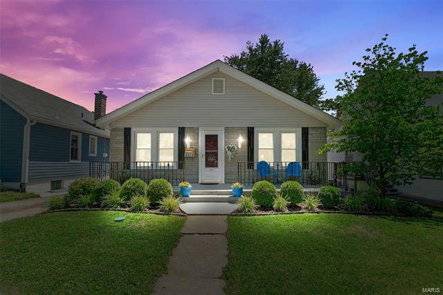 6938 Sutherland Avenue  St Louis MO 63109 photo