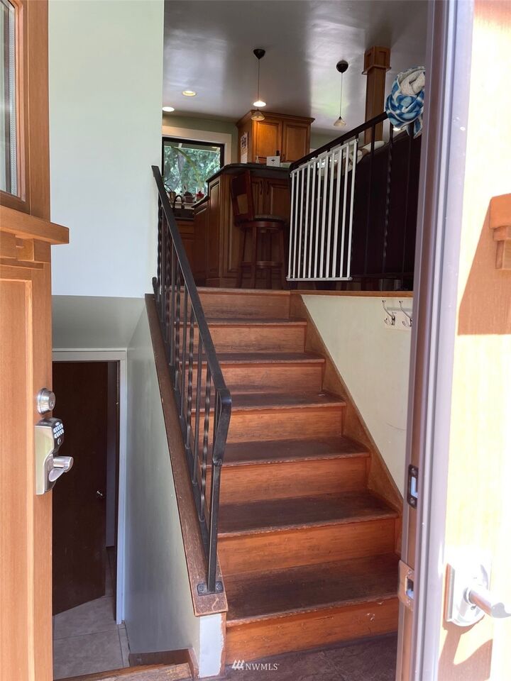 Property Photo:  16714 NE 97th Street  WA 98052 