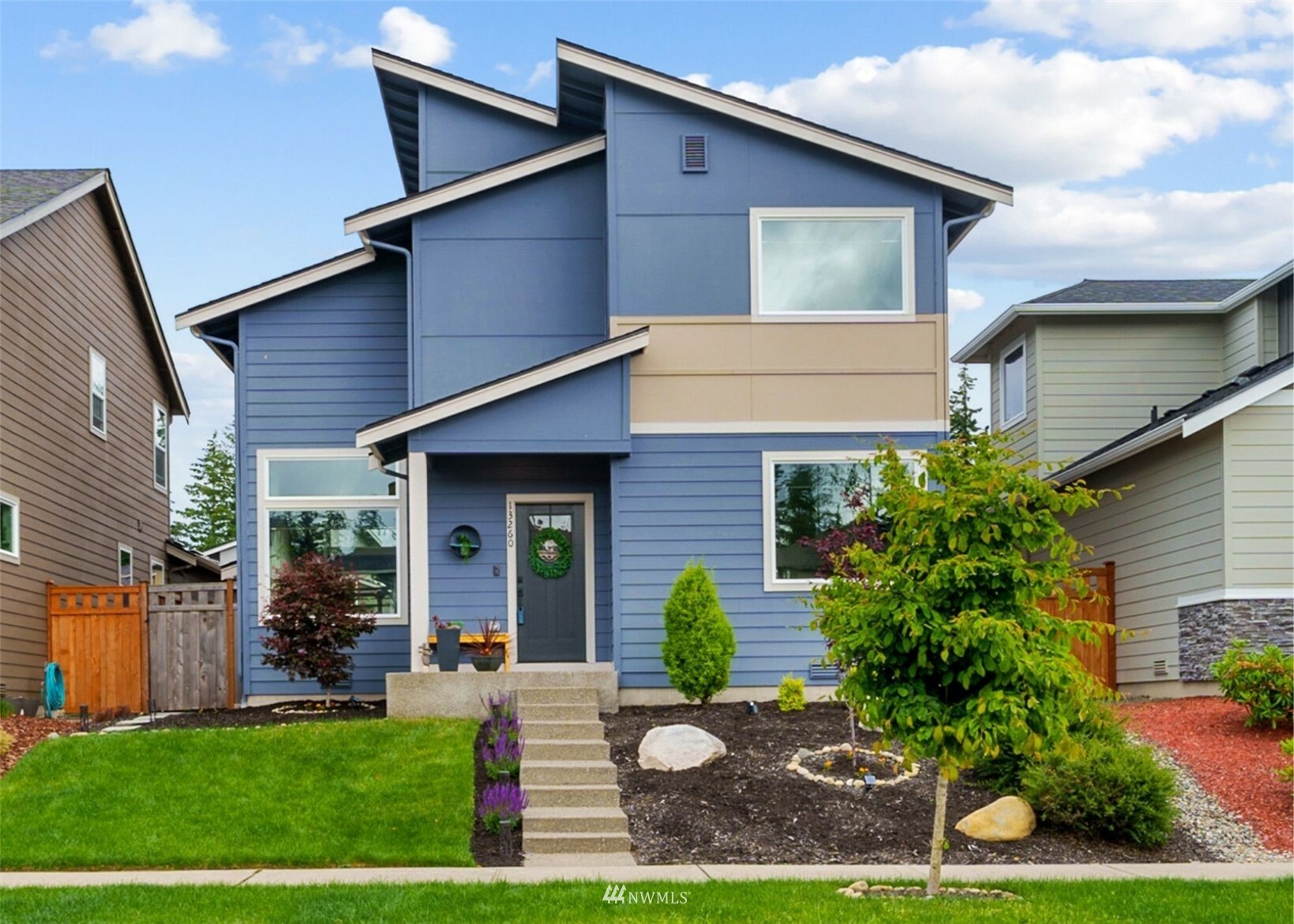 Property Photo: 13260 179th Avenue E WA 98391