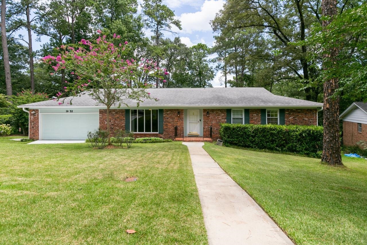 Property Photo:  1432 Oldfield Drive  FL 32308 