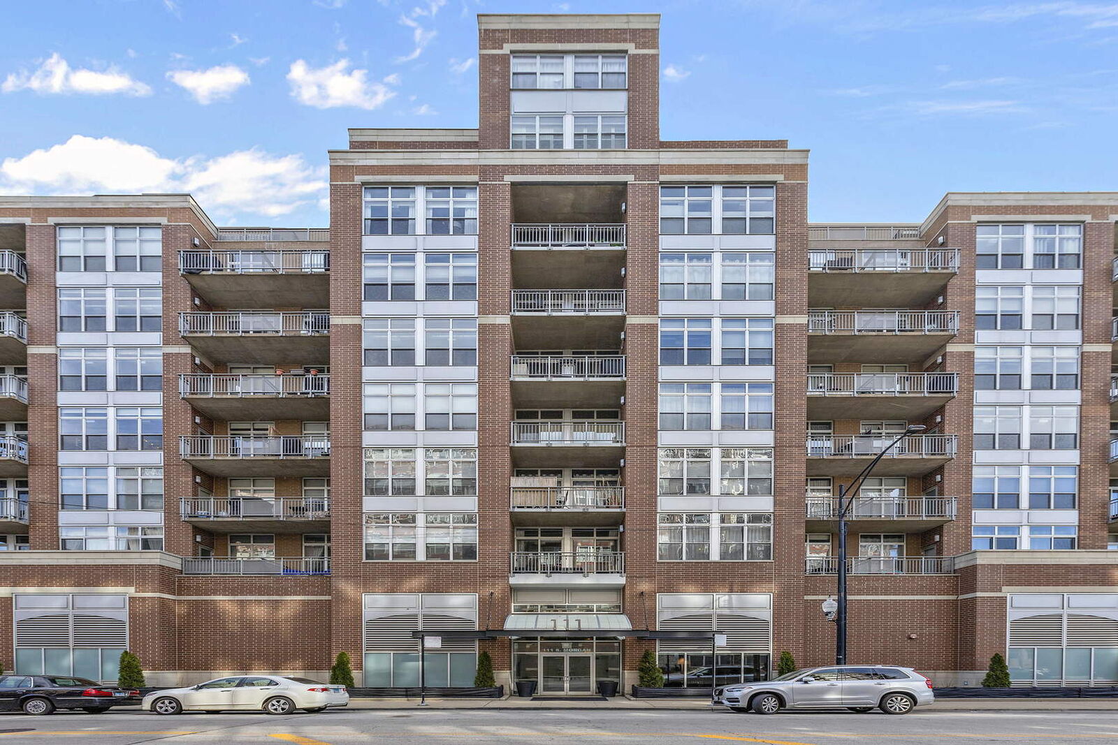 Property Photo: 111 S Morgan Street 823 IL 60607