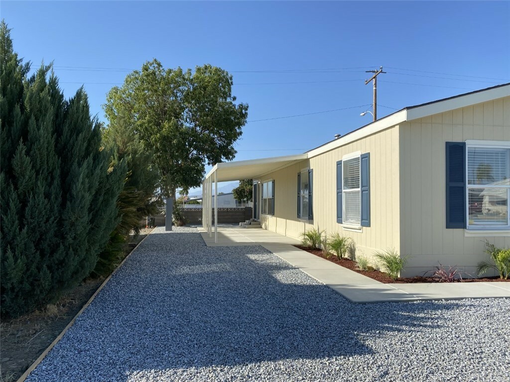 Property Photo:  1714 Santiago Way  CA 92545 