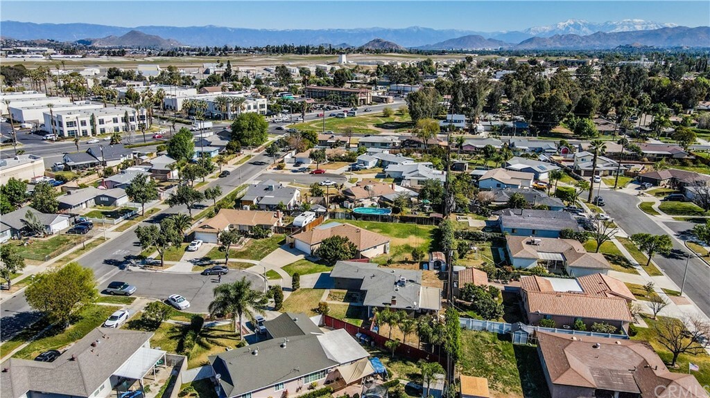 Property Photo:  4850 Talley Court  CA 92503 