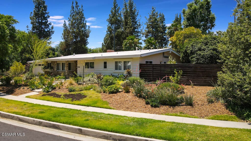 Property Photo:  23016 Gainford Street  CA 91364 