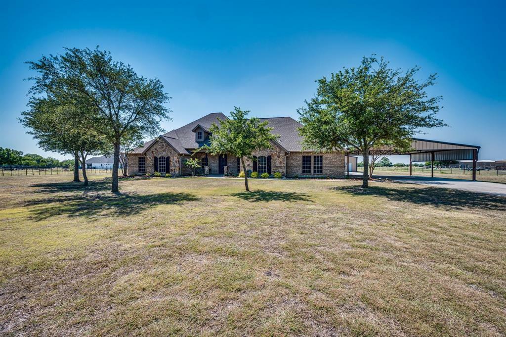 Property Photo:  770 N Armstrong Road  TX 76084 