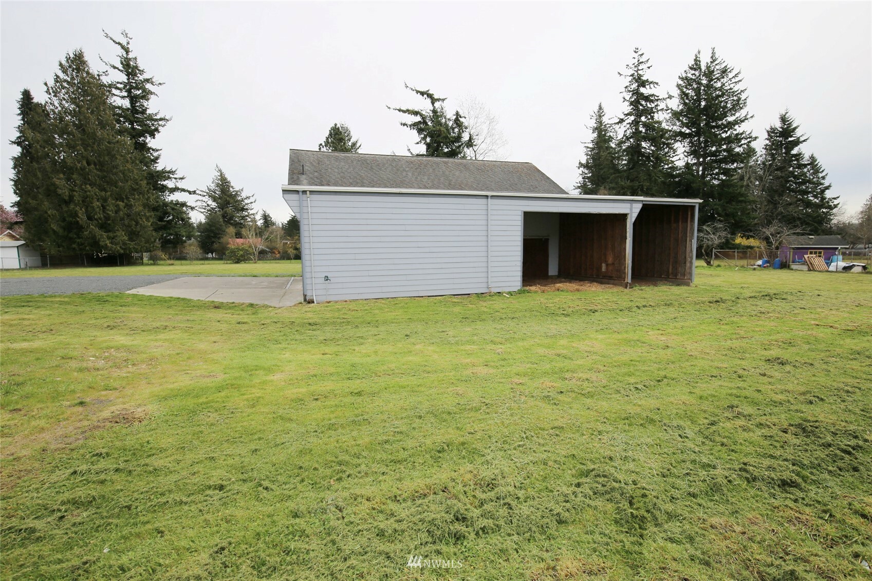 Property Photo:  2833 Cottonwood Avenue  WA 98225 