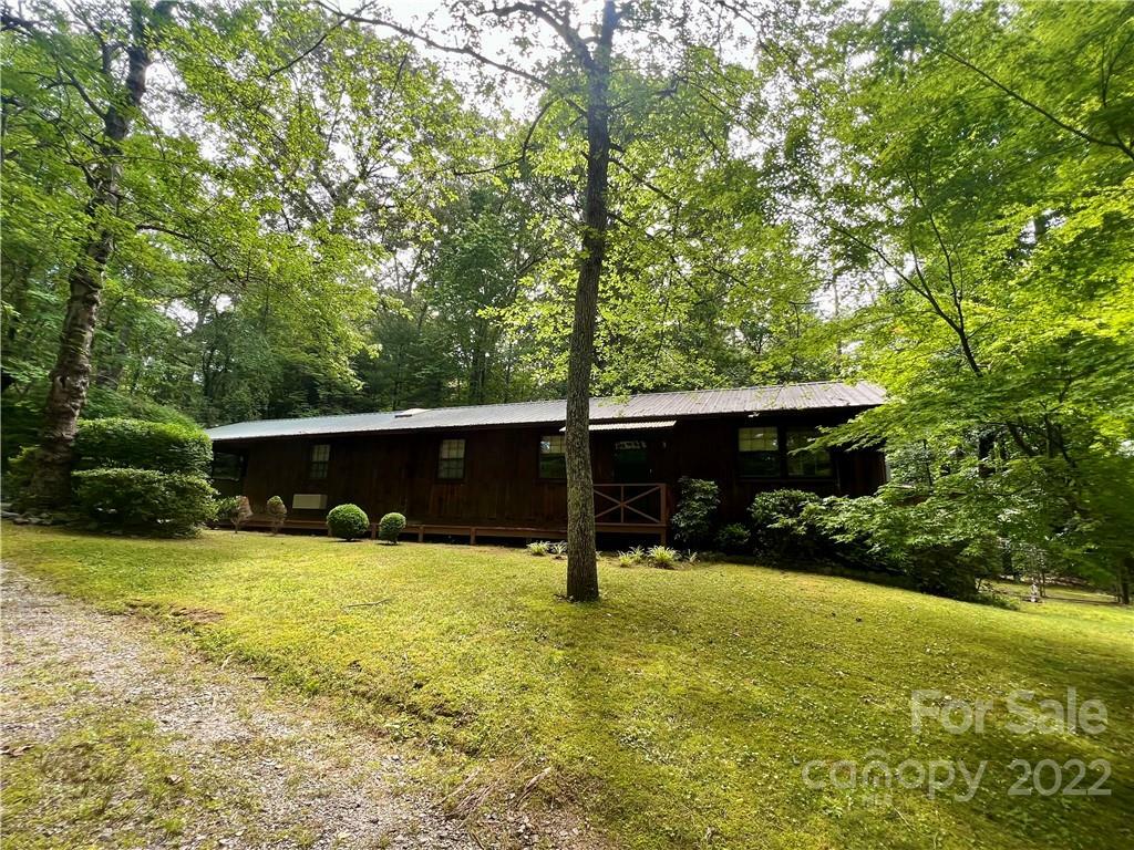 Property Photo: 710 Mergans Lane NC 28791