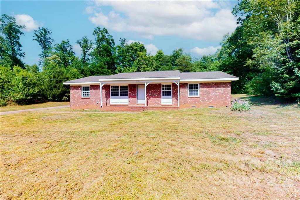 Property Photo:  1110 Cherry Mountain Road  NC 28150 