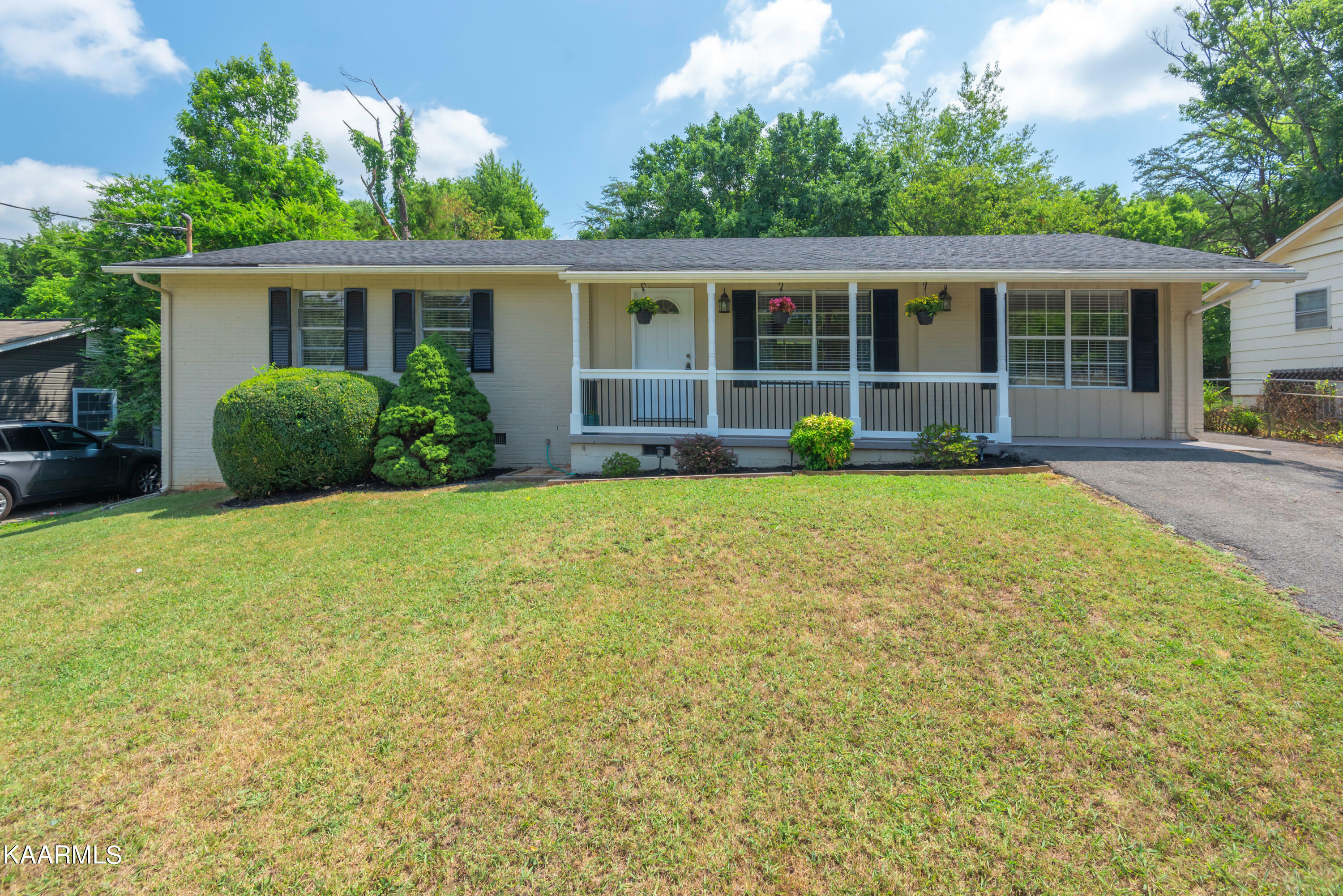 Property Photo:  6317 Shaftsbury Drive  TN 37921 