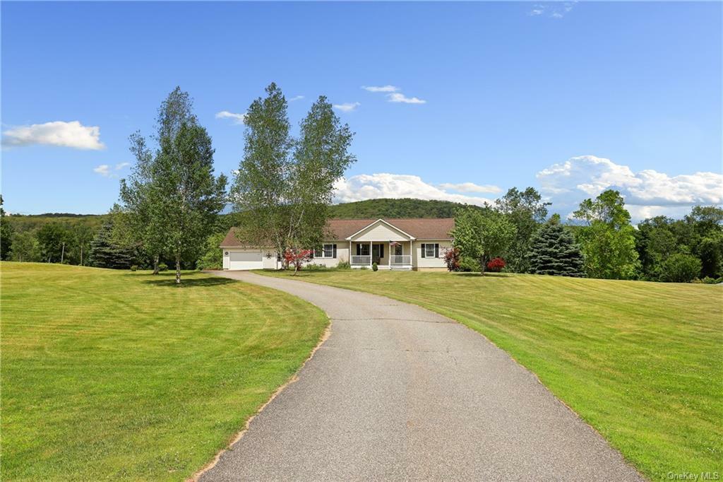 Property Photo:  35 Country View Road  NY 12546 