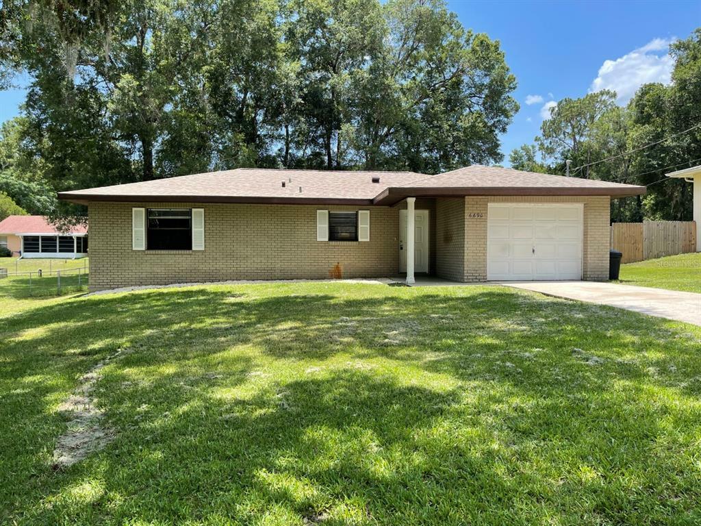 Property Photo: 6690 E Harold Lane FL 34452