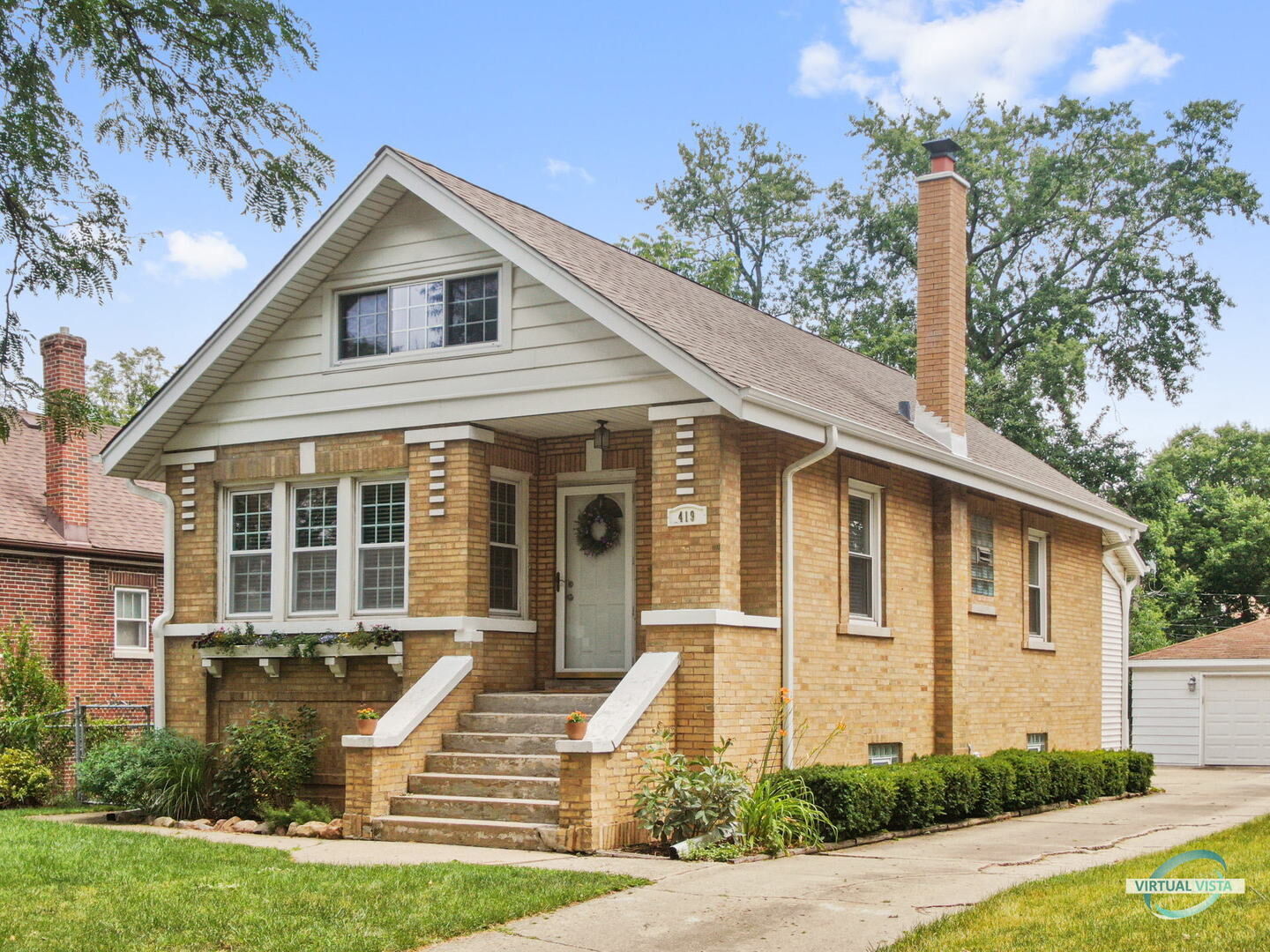 Property Photo:  419 S Wisconsin Avenue  IL 60181 