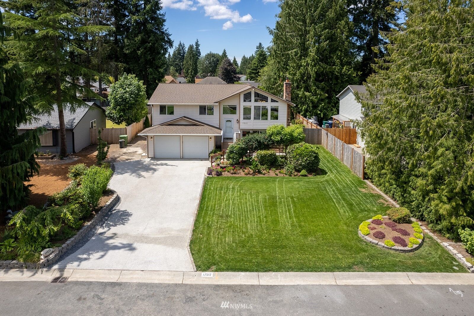 Property Photo: 17512 29th Drive SE WA 98012