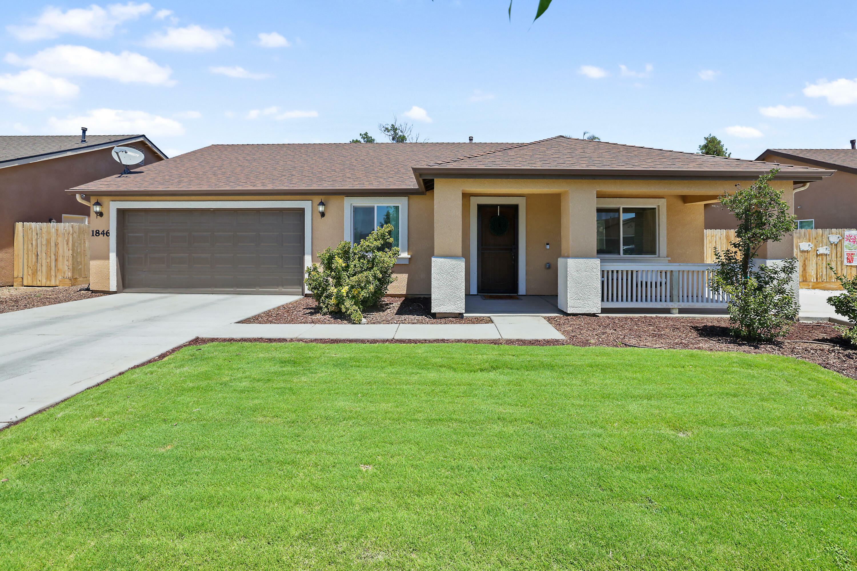 Property Photo:  1846 Capistrano Avenue  CA 93274 