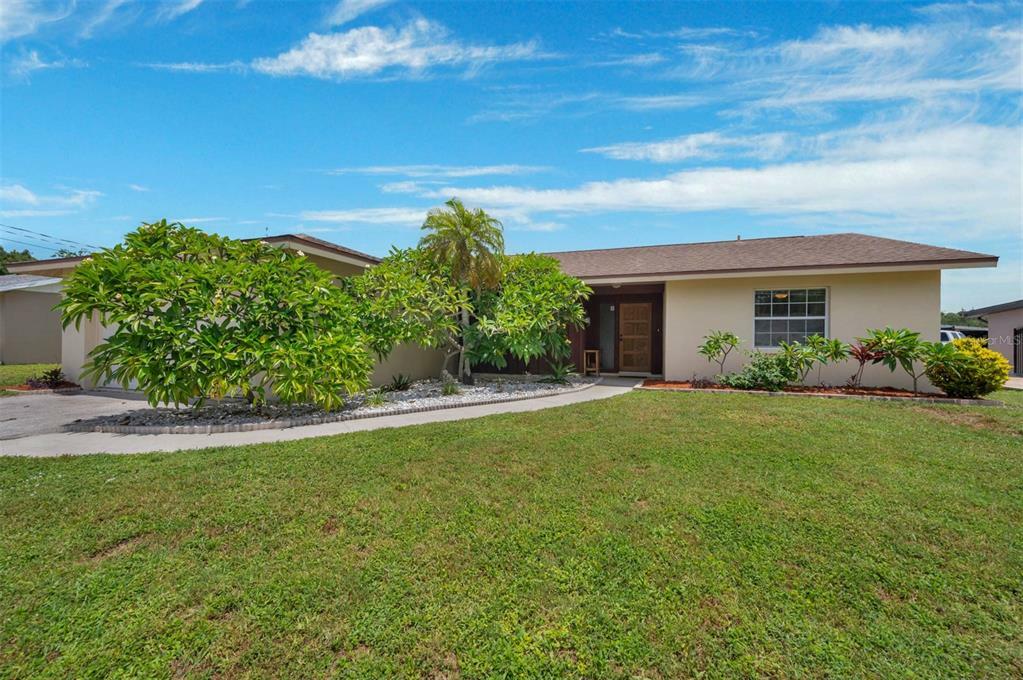 Property Photo:  3453 Plantation Drive  FL 34231 