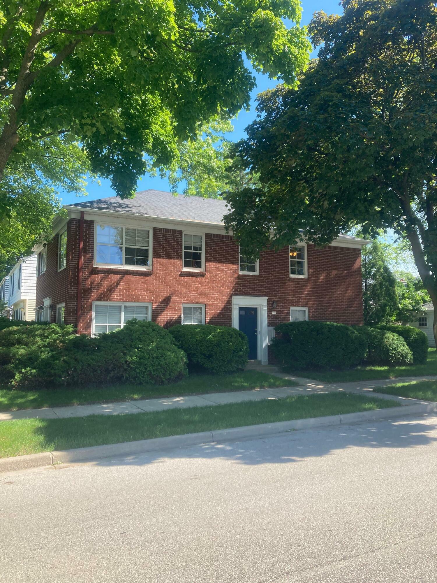 Property Photo:  4500 N Woodruff Ave  WI 53211 