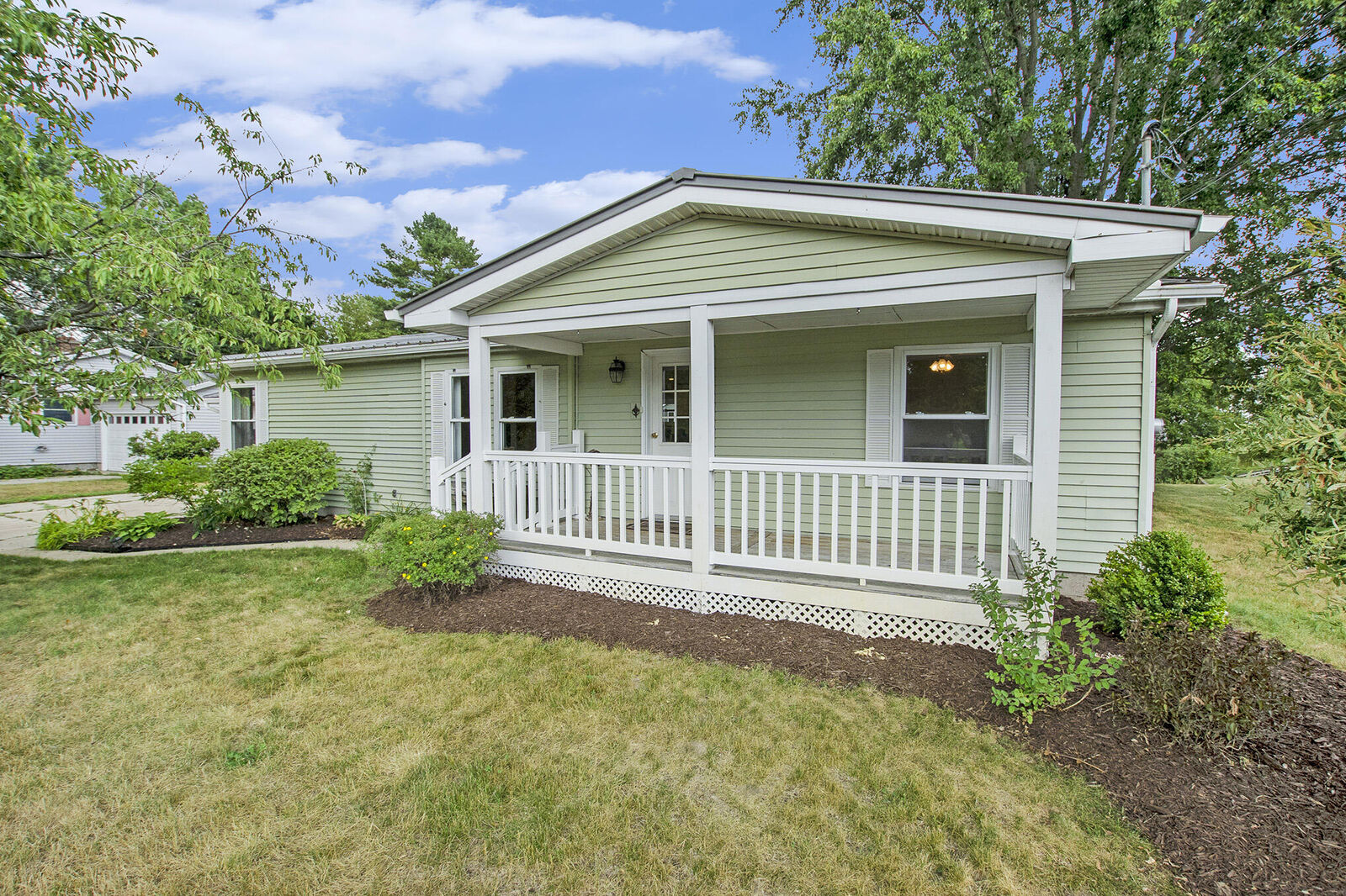 Property Photo:  6256 Wallis Street  MI 49412 