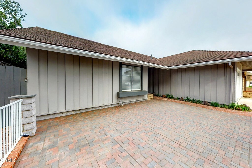 Property Photo:  1892 Sunridge Drive  CA 93003 