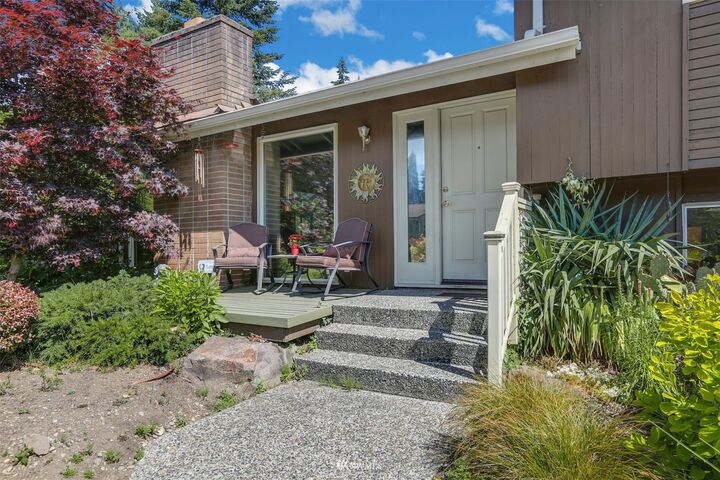 Property Photo: 7422 NE 120th Place WA 98034