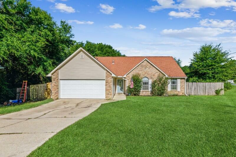 Property Photo: 4874 Kensington Lane FL 32539