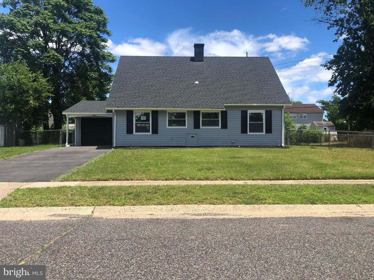 Property Photo:  8 Bendix Lane  NJ 08046 