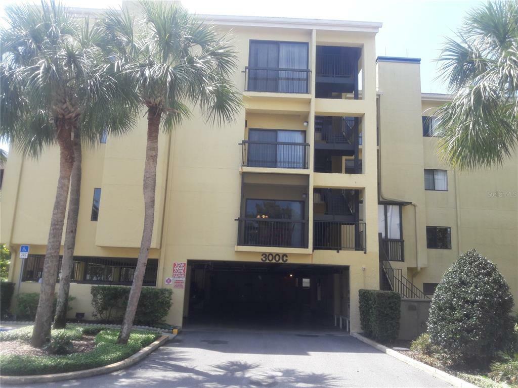 Property Photo:  300 Carolina Avenue 406  FL 32789 