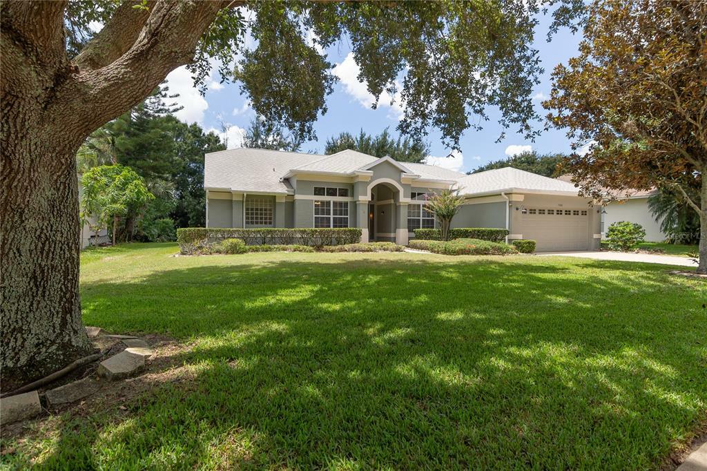 Property Photo:  7506 Lindenhurst Drive  FL 32836 