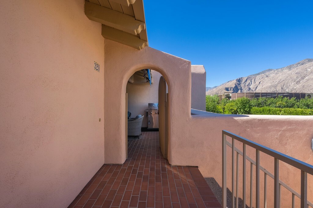 Property Photo:  500 E Amado Road 320  CA 92262 