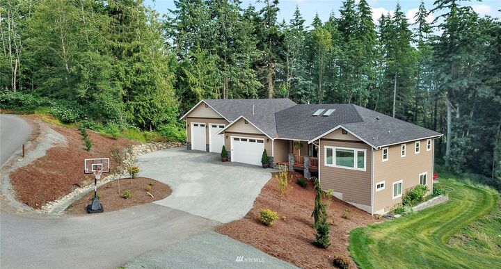 3 bed Mount Vernon home for sale 22978 Methow Court, Mount Vernon, WA