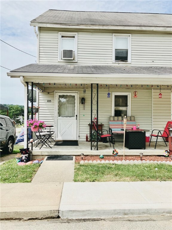 Property Photo:  105 Lincoln St  PA 15324 