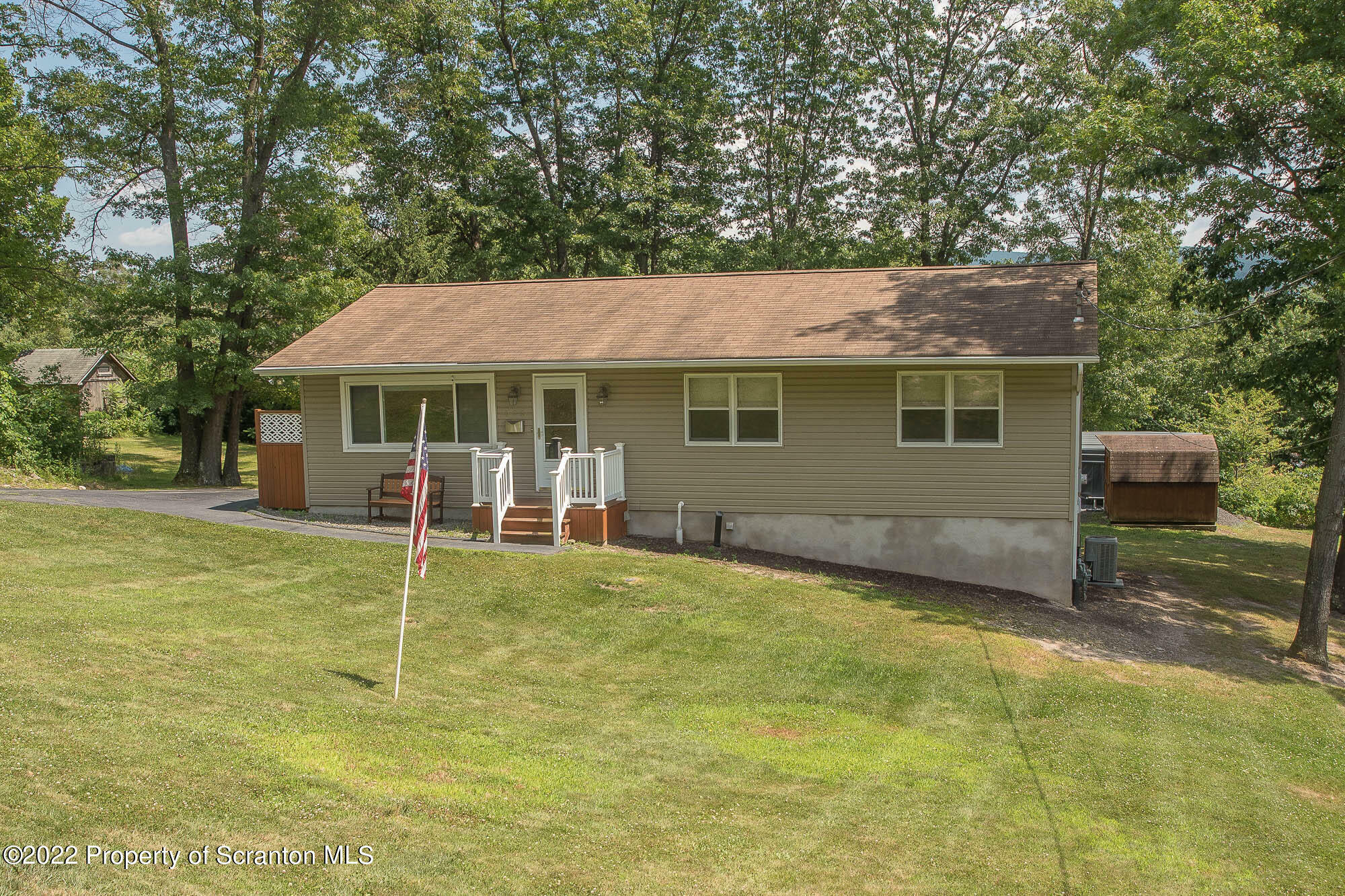 Property Photo:  195 Columbus Drive  PA 18403 